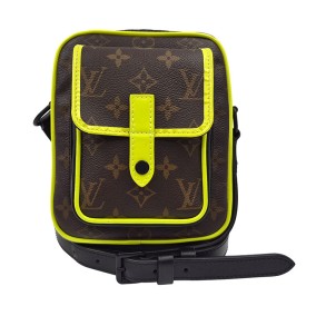 루이비통 크리스토퍼 웨어러블 크로스백