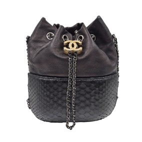 샤넬 램스킨 파이톤 가브리엘 펄스백