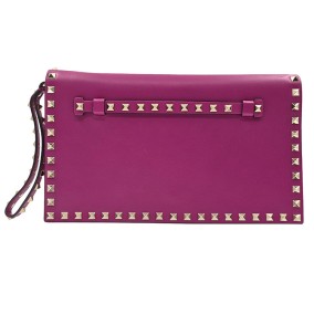 발렌티노 락스터드 스트랩 플랩 클러치